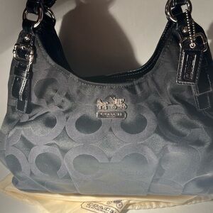 Authentic Coach Madison Op Art Maggie Shoulder Bag Black Blue Interior